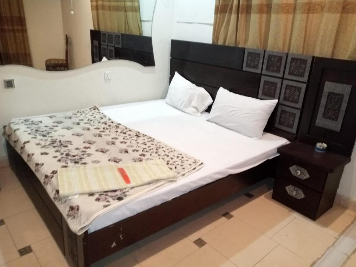 Hotel Crown Plaza, Near Karachi Airport, Darul Sehat Hospital, Dow, Agha Khan And Liaqat Hospital Εξωτερικό φωτογραφία