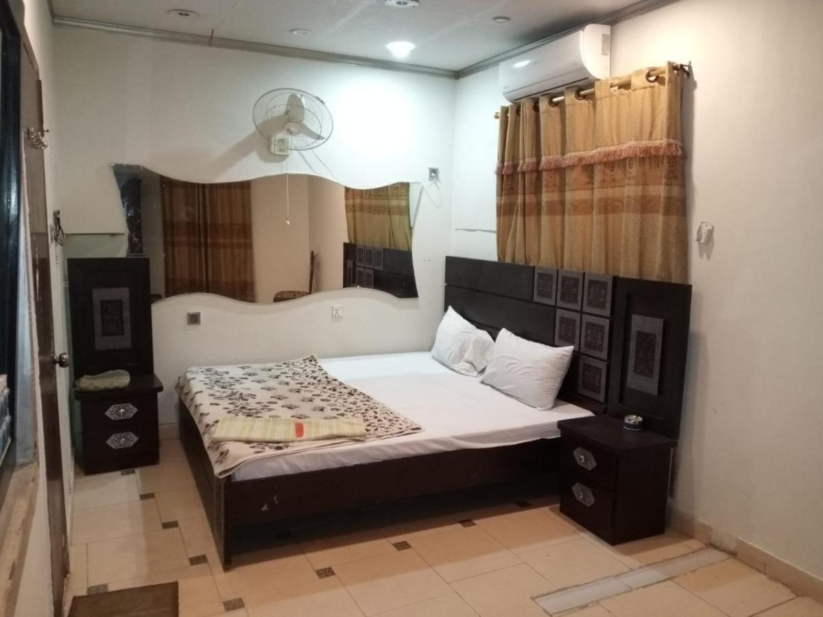 Hotel Crown Plaza, Near Karachi Airport, Darul Sehat Hospital, Dow, Agha Khan And Liaqat Hospital Εξωτερικό φωτογραφία