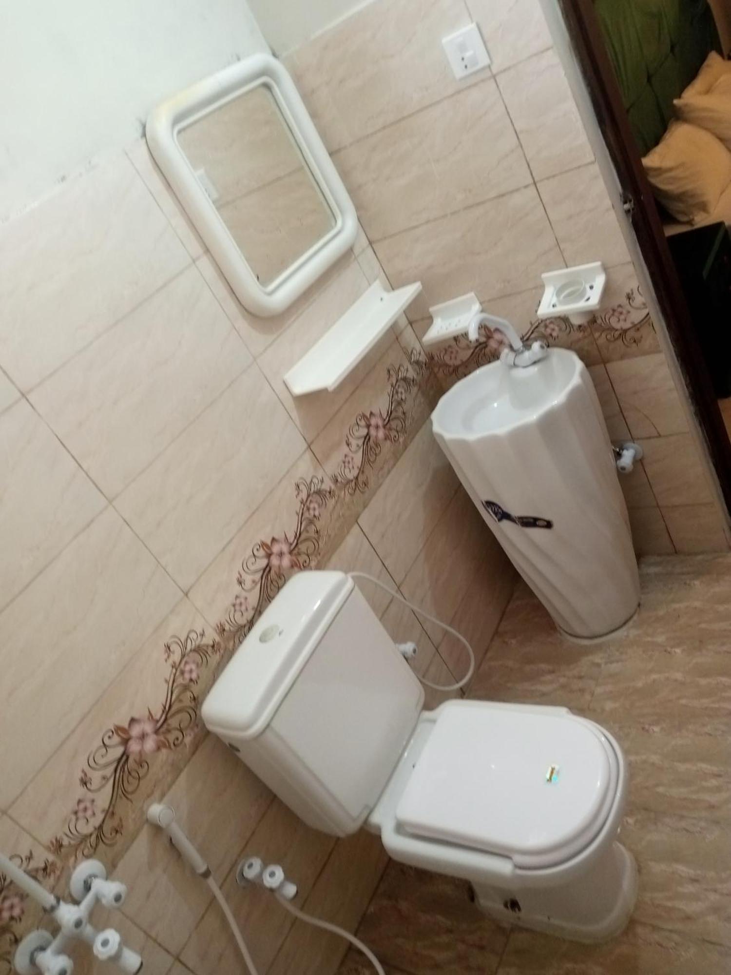 Hotel Crown Plaza, Near Karachi Airport, Darul Sehat Hospital, Dow, Agha Khan And Liaqat Hospital Εξωτερικό φωτογραφία