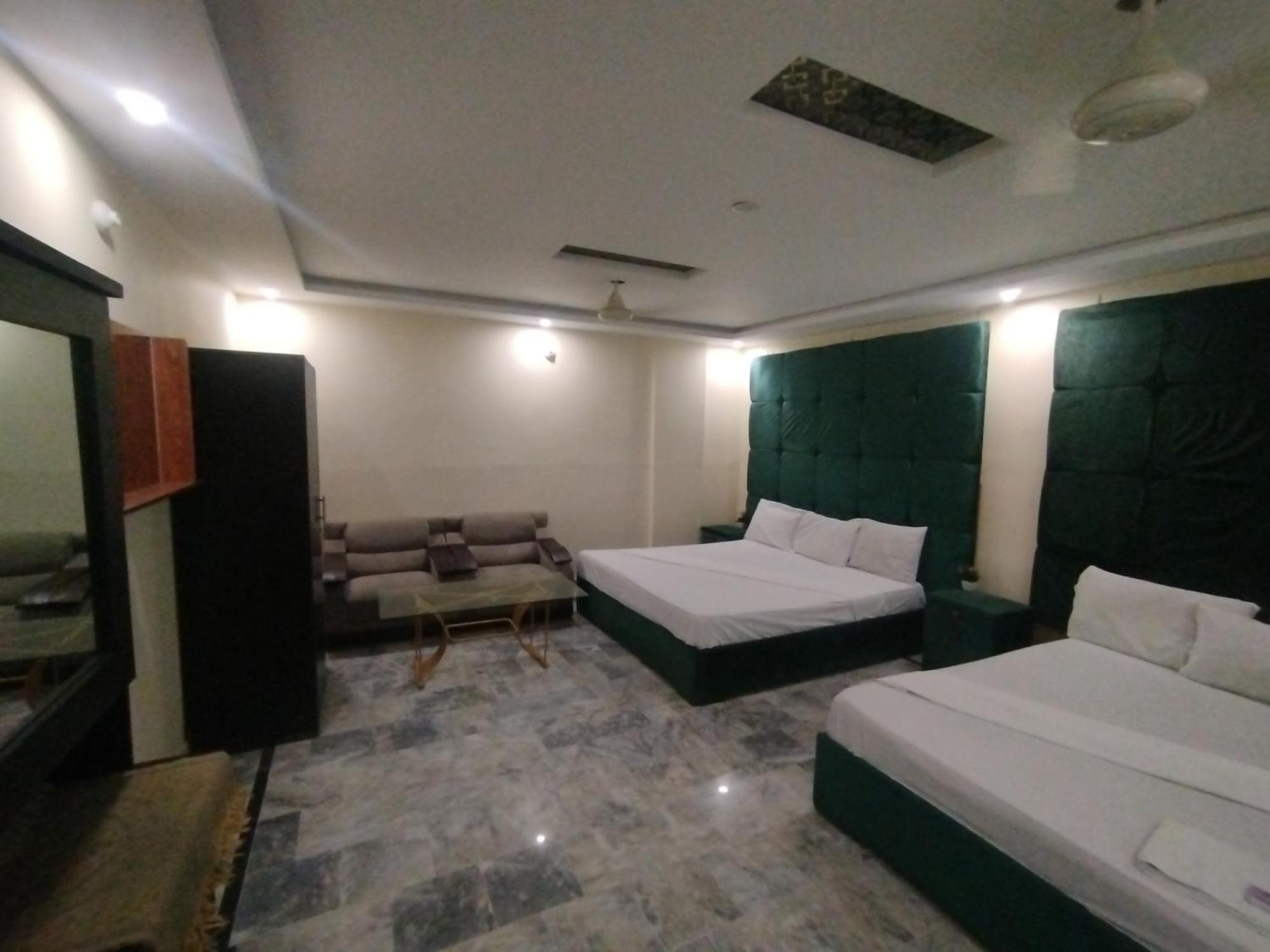 Hotel Crown Plaza, Near Karachi Airport, Darul Sehat Hospital, Dow, Agha Khan And Liaqat Hospital Εξωτερικό φωτογραφία