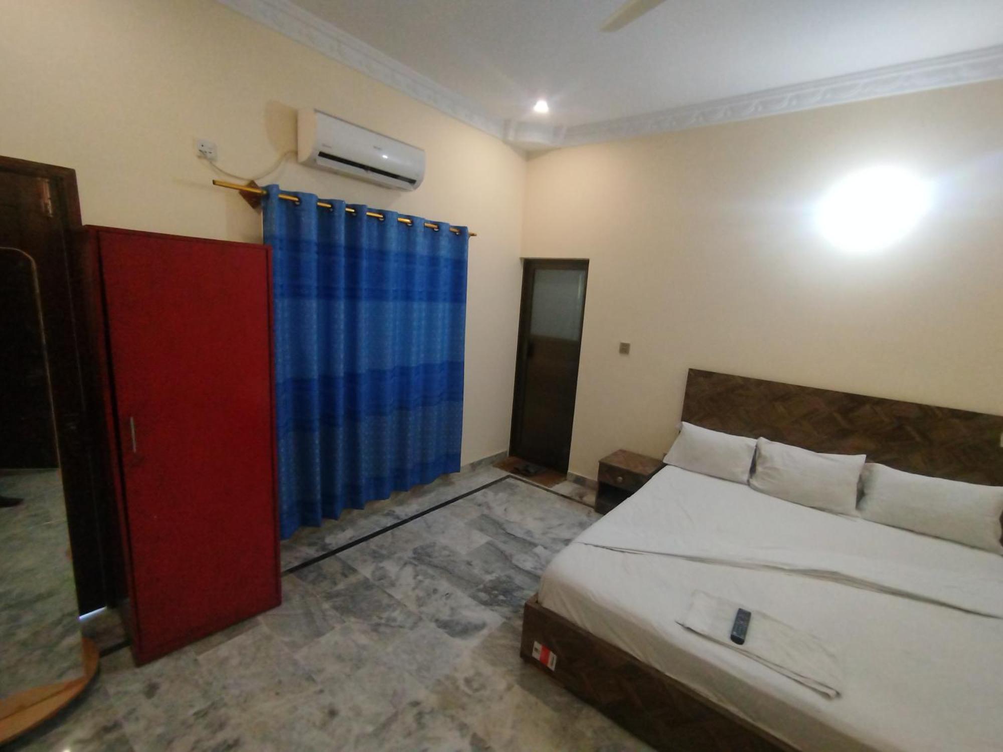 Hotel Crown Plaza, Near Karachi Airport, Darul Sehat Hospital, Dow, Agha Khan And Liaqat Hospital Εξωτερικό φωτογραφία