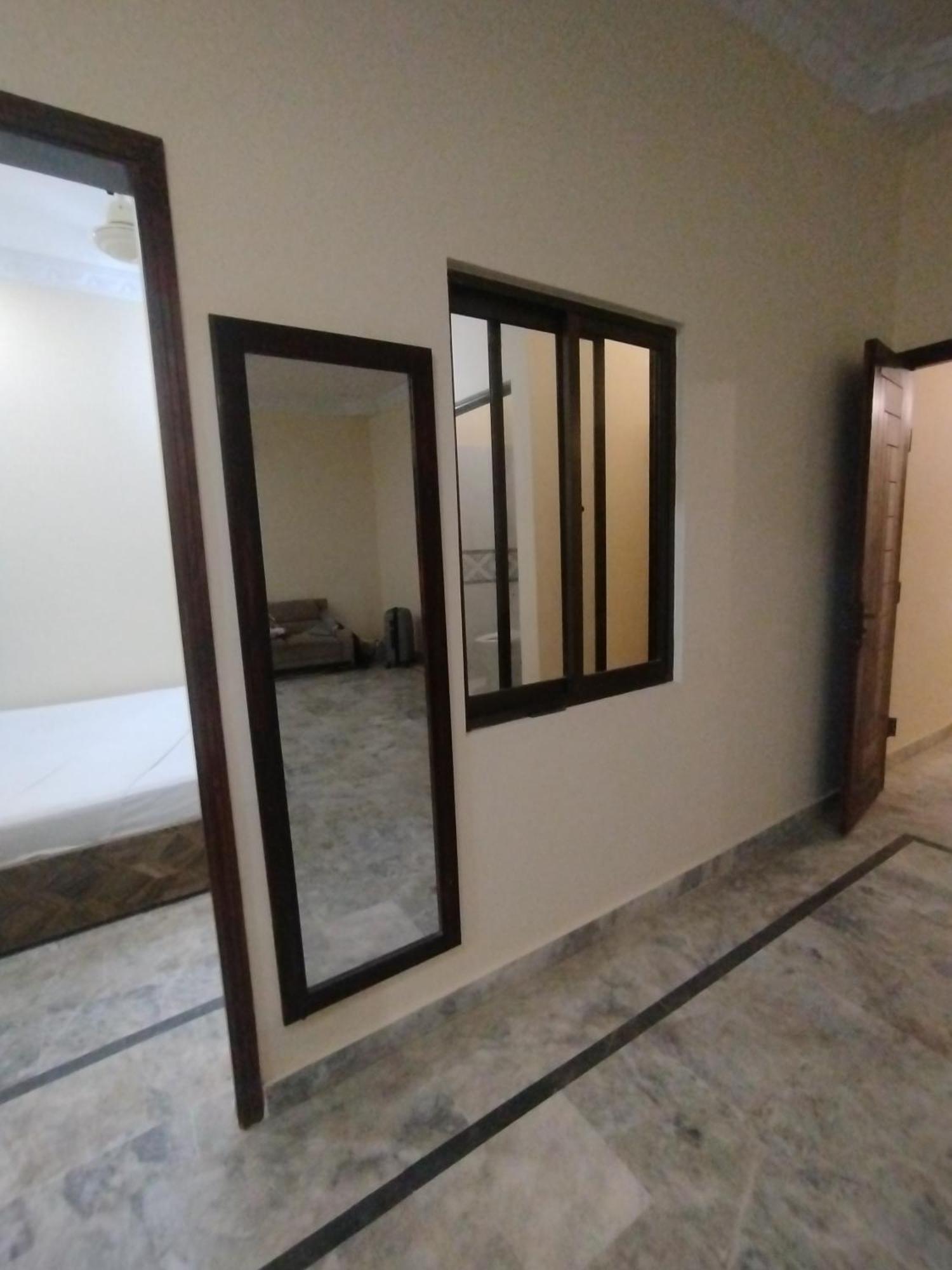Hotel Crown Plaza, Near Karachi Airport, Darul Sehat Hospital, Dow, Agha Khan And Liaqat Hospital Εξωτερικό φωτογραφία