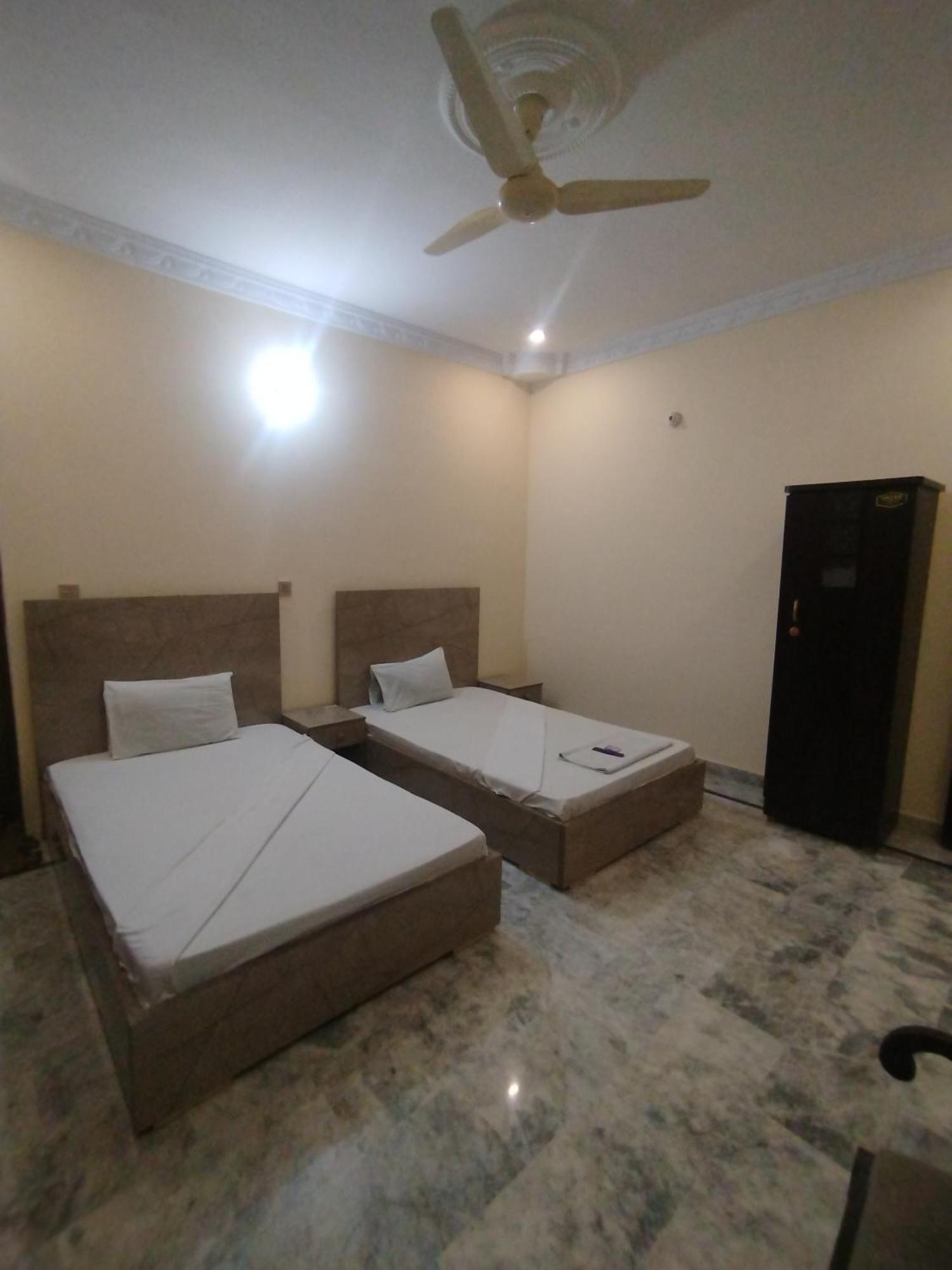 Hotel Crown Plaza, Near Karachi Airport, Darul Sehat Hospital, Dow, Agha Khan And Liaqat Hospital Εξωτερικό φωτογραφία