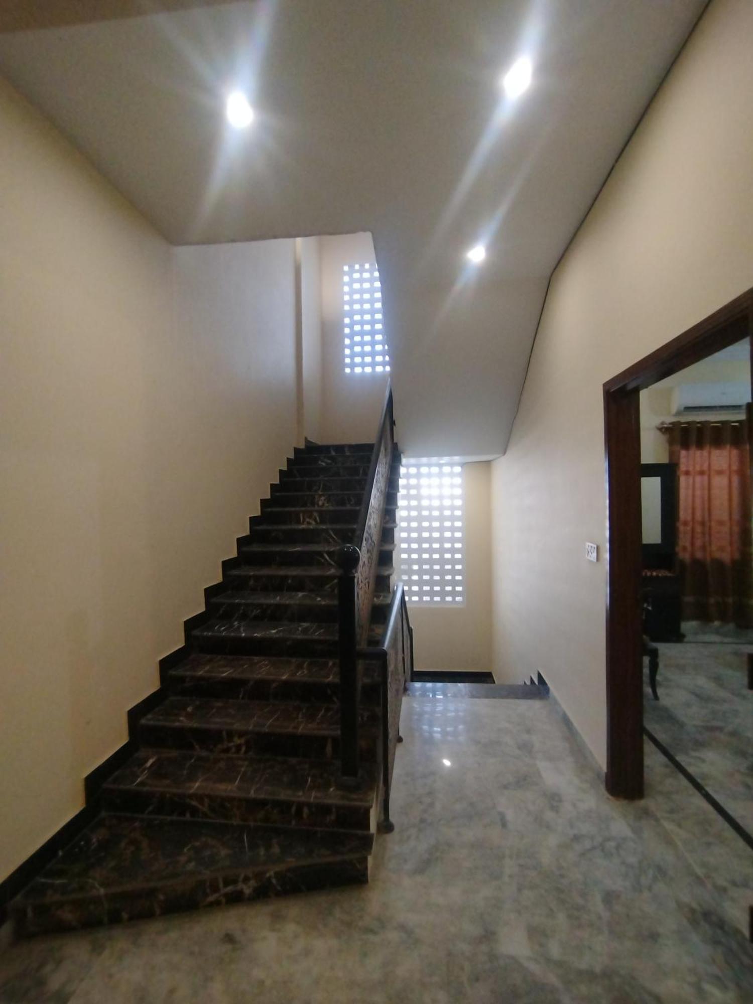 Hotel Crown Plaza, Near Karachi Airport, Darul Sehat Hospital, Dow, Agha Khan And Liaqat Hospital Εξωτερικό φωτογραφία