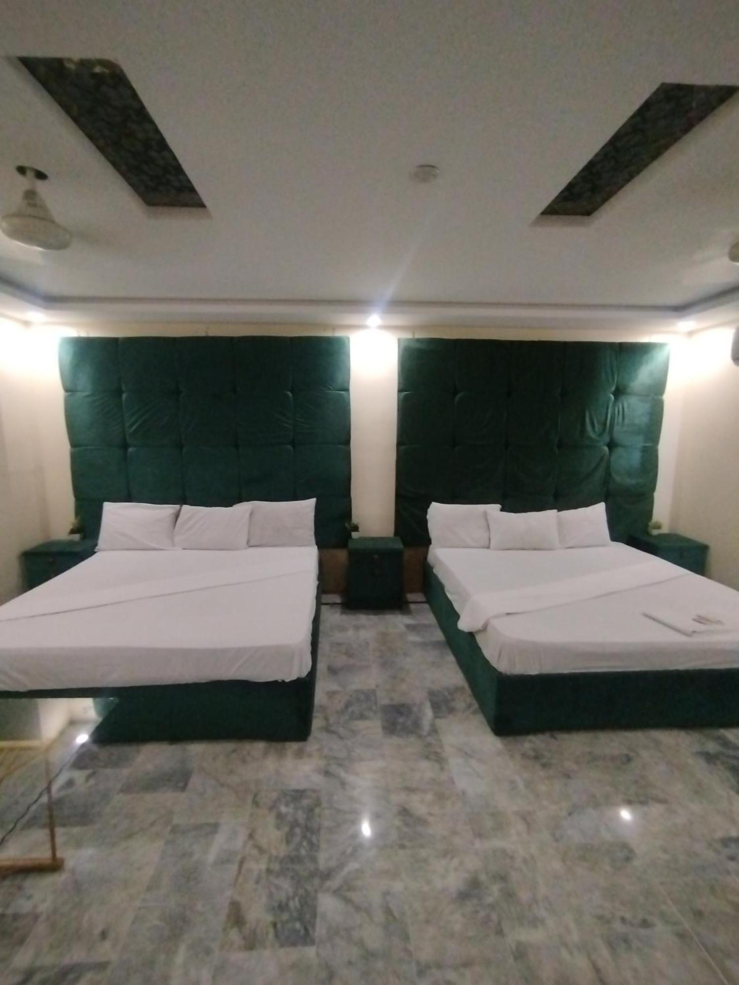 Hotel Crown Plaza, Near Karachi Airport, Darul Sehat Hospital, Dow, Agha Khan And Liaqat Hospital Εξωτερικό φωτογραφία