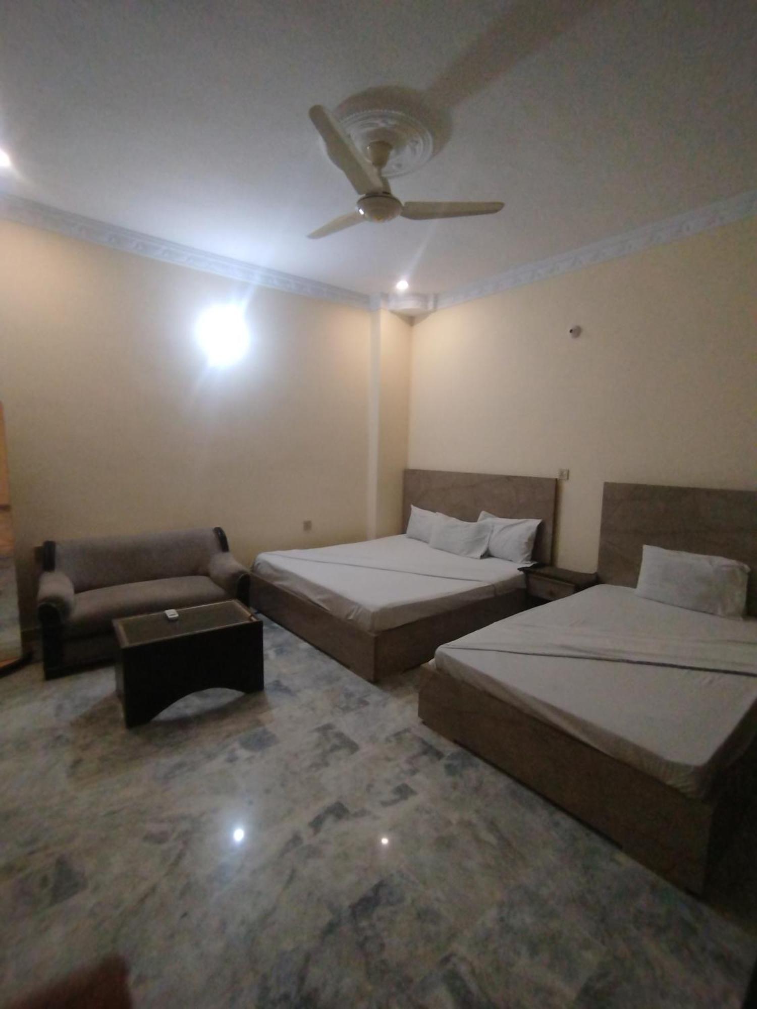 Hotel Crown Plaza, Near Karachi Airport, Darul Sehat Hospital, Dow, Agha Khan And Liaqat Hospital Εξωτερικό φωτογραφία