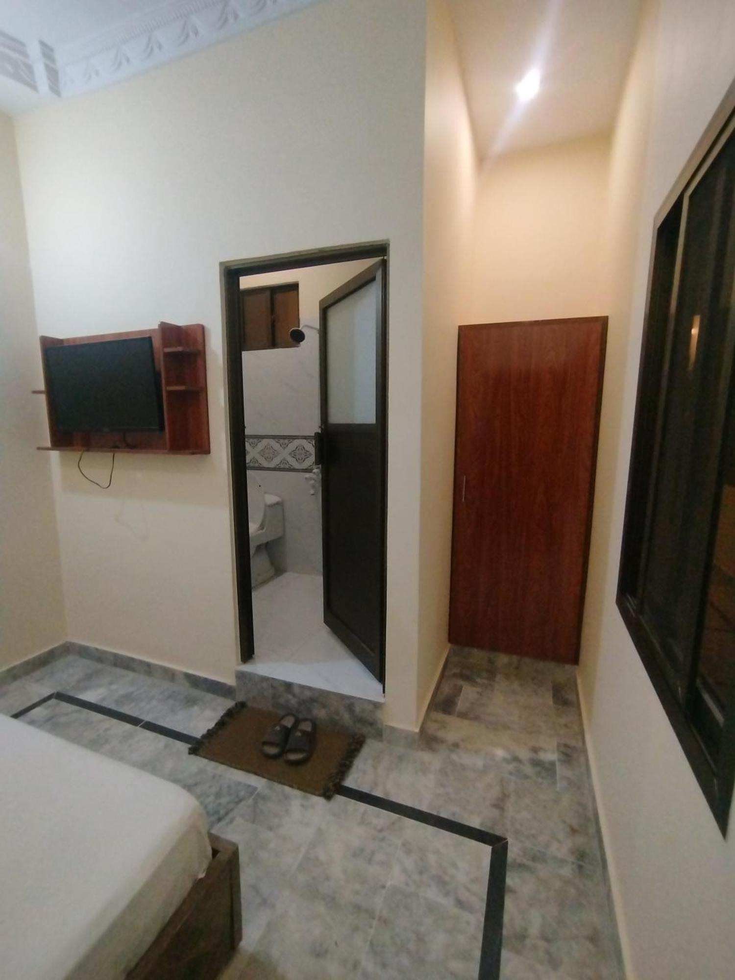 Hotel Crown Plaza, Near Karachi Airport, Darul Sehat Hospital, Dow, Agha Khan And Liaqat Hospital Εξωτερικό φωτογραφία